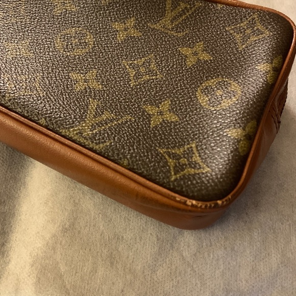 Vintage Louis Vuitton Pochette Sports Monogram - Picture 4 of 8